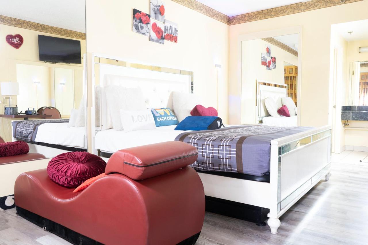 Luxe Romantic Suites Dolton المظهر الخارجي الصورة