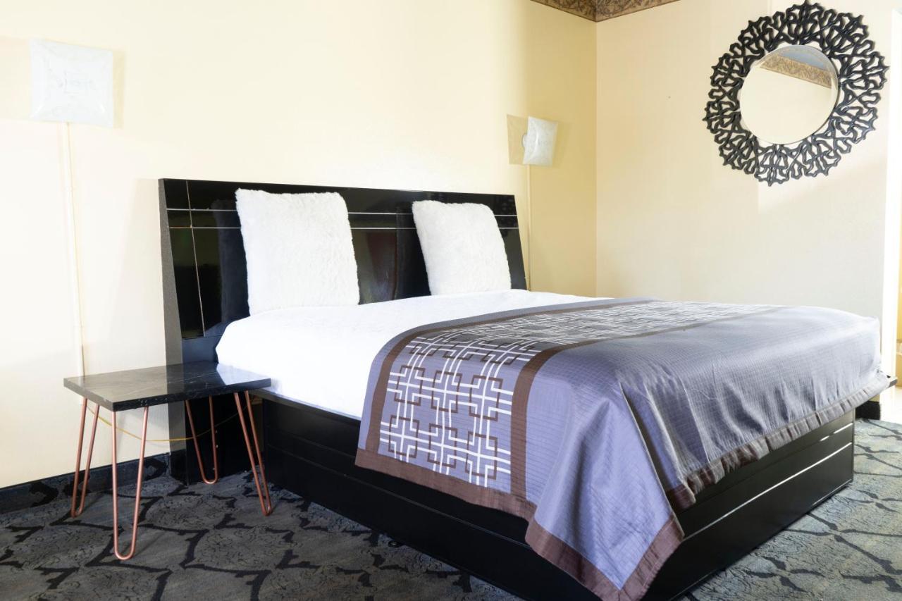 Luxe Romantic Suites Dolton المظهر الخارجي الصورة