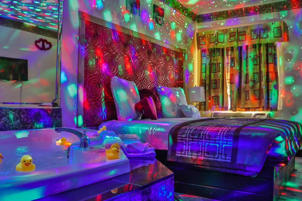 Luxe Romantic Suites Dolton المظهر الخارجي الصورة