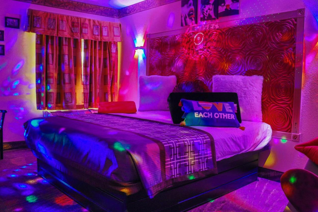 Luxe Romantic Suites Dolton المظهر الخارجي الصورة